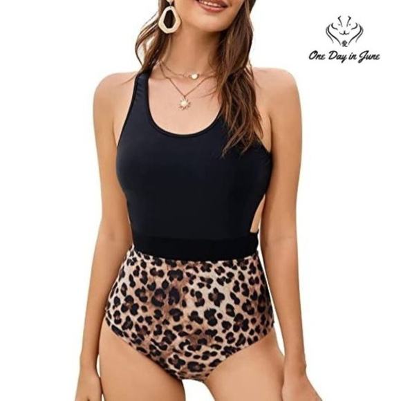 Mollybell Leopard Cut Out Racerback One Piece Size XL - Picture 1 of 4